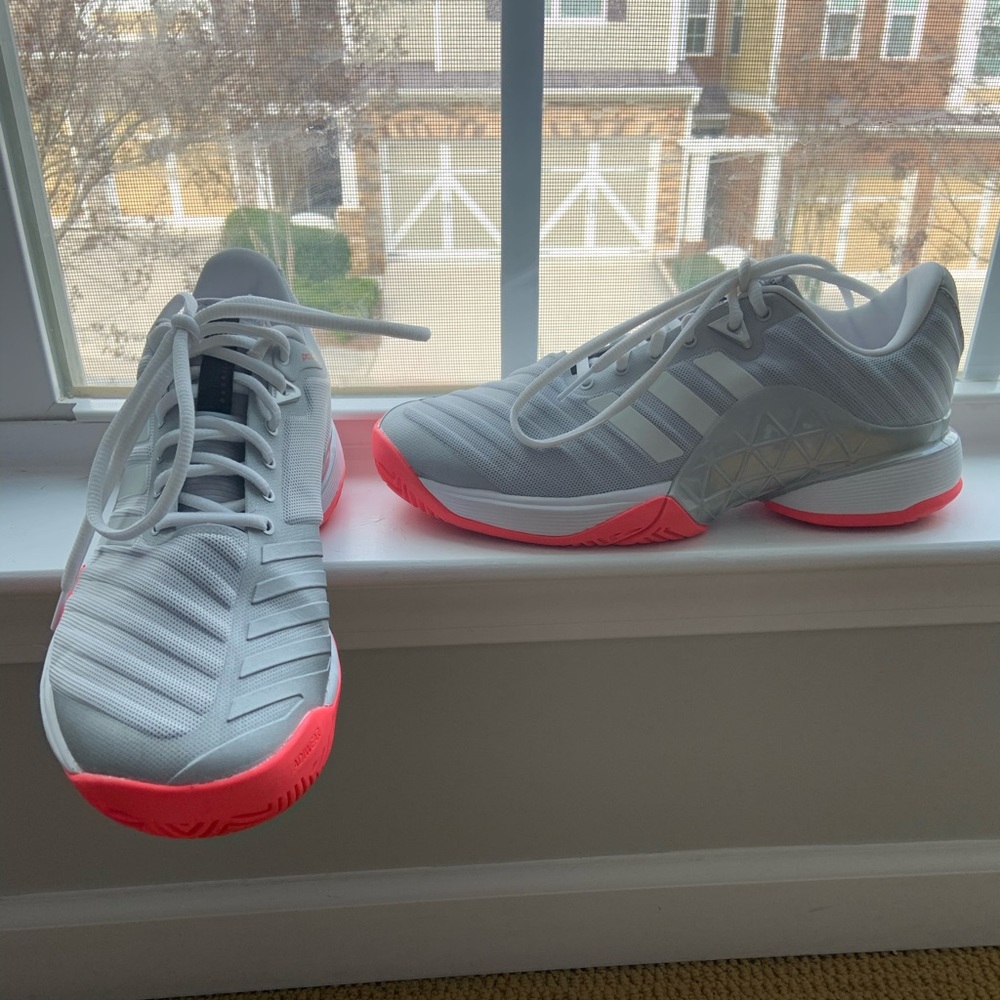 Adidas Barricades Women Tennis Shoes Size 8.5 NWOT